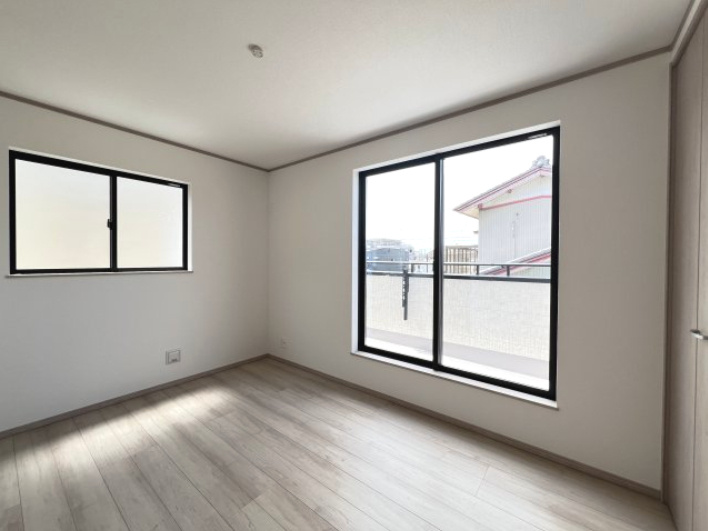 高浜市湯山町３期　１号棟の洋室|北側6.8帖洋室