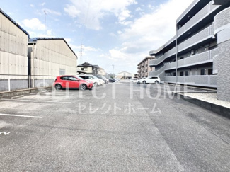 【駐車場】 | 駐車場完備です