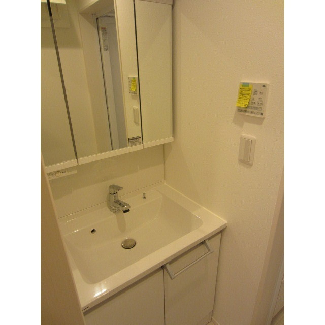 Kolet行徳の独立洗面台