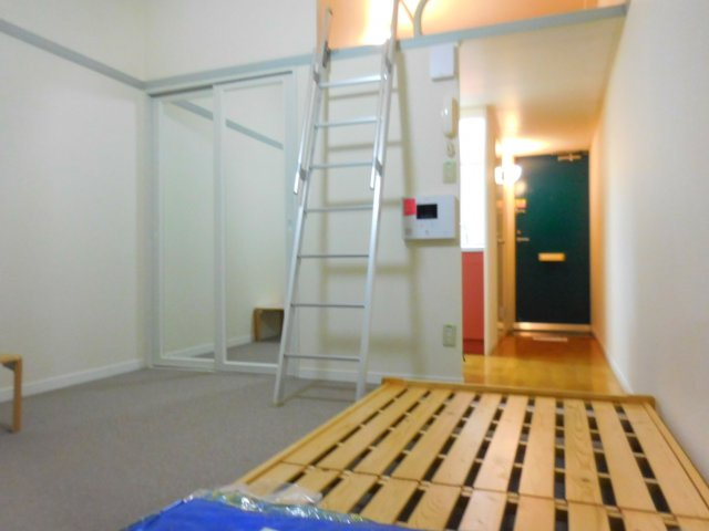 レオパレスビエントの洋室