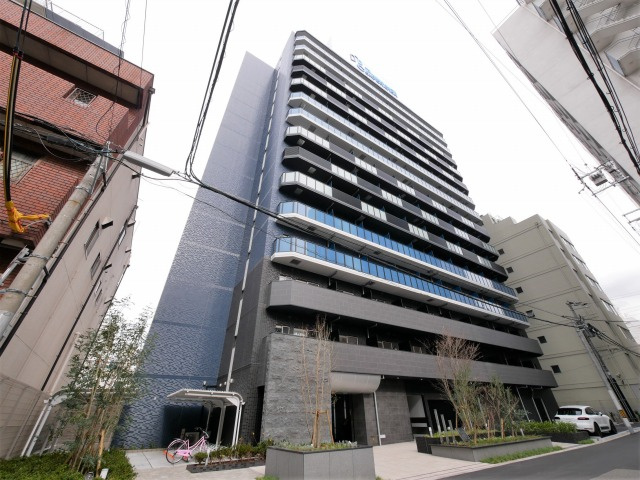 プレサンス難波クチュールの外観