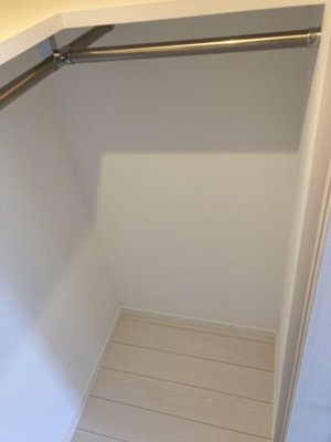 【収納】 | アソシアグロッツォ博多プレイス | 別号室の写真になります。現況優先。