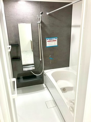 ルミナスコート飯山町⑤の浴室