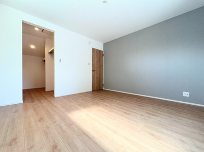 【洋室】 | ◆横浜市緑区北八朔町新築2号棟◆ | ◆気持ちの良い風が室内へ入り込む居室。家具を配置しても広々ご利用いただけます！！