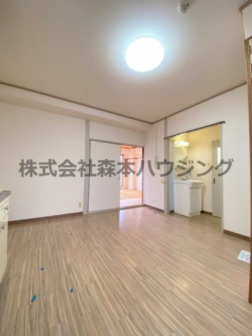 【居間・リビング】 | 　清水谷コーポ | ゆったり過ごせる居間です