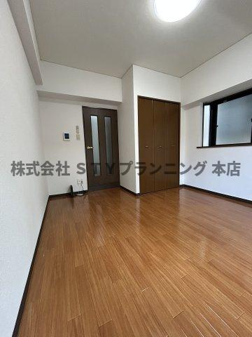 仲介手数料０円！ヴァンベール桜山の居間・リビング