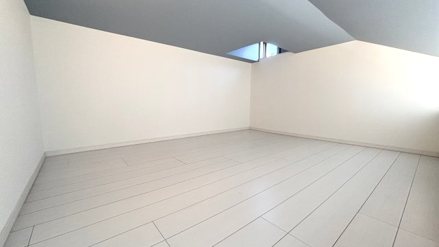 収納便利なロフト付で、お部屋もスッキリ