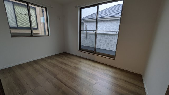 ここまでくると、もはや得？【瀬谷区阿久和西】中古戸建（新築未入居）の洋室|個人の部屋や寝室として使える洋室です