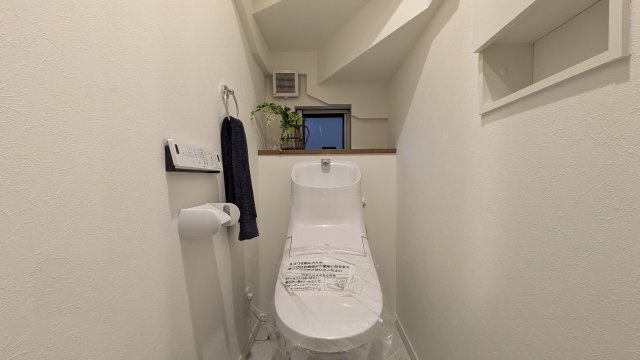 ここまでくると、もはや得？【瀬谷区阿久和西】中古戸建（新築未入居）のトイレ|清潔感のあるトイレです