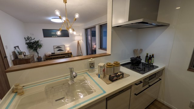 ここまでくると、もはや得？【瀬谷区阿久和西】中古戸建（新築未入居）のキッチン|お料理しやすいキッチンです