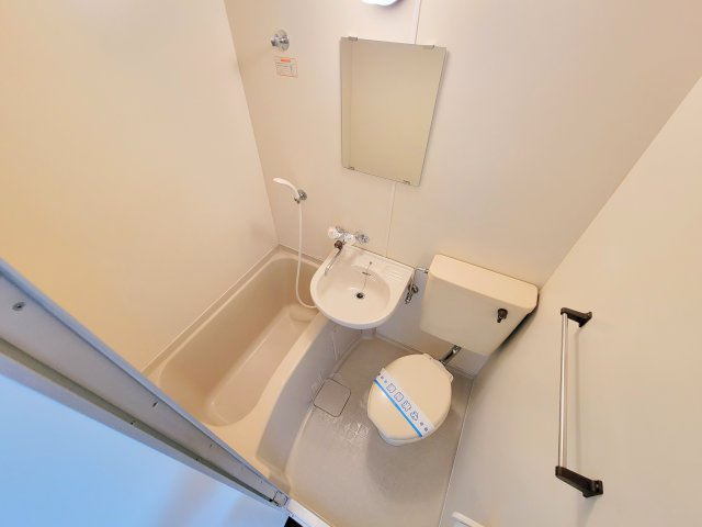 フォレスト高畑マンションの浴室