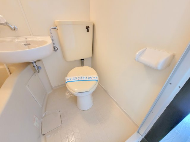 フォレスト高畑マンションのトイレ
