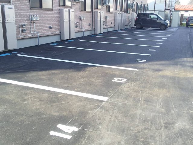 和福の駐車場
