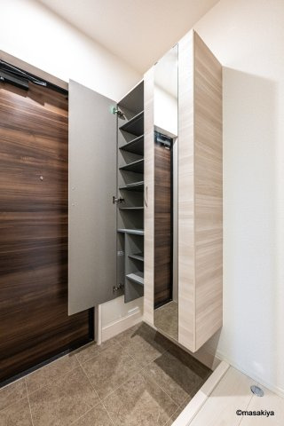 トリシア吉田の玄関