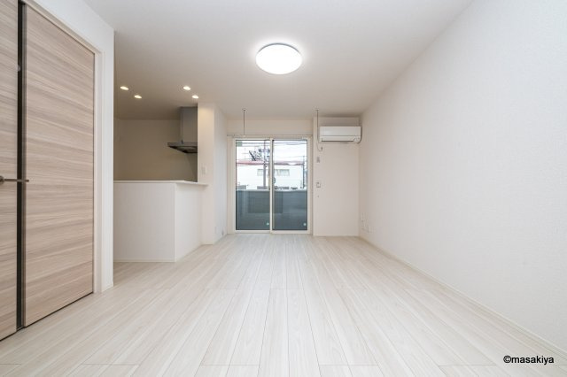 トリシア吉田の居間・リビング