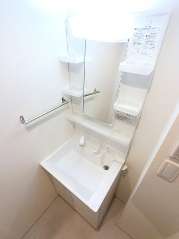 リブリ・フォーチュン津田沼の独立洗面台