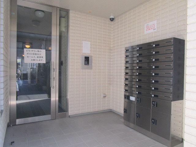 メゾンエクセルのエントランス|★オートロック★防犯カメラ★宅配ＢＯＸ★