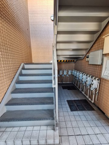 メゾンアミ５のロビー