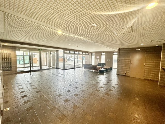 東急ドエルアルス東照宮明水館のエントランス