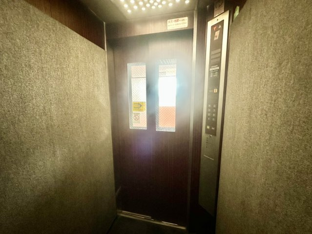 ライオンズマンション石名坂のその他共用部分|エレベーター