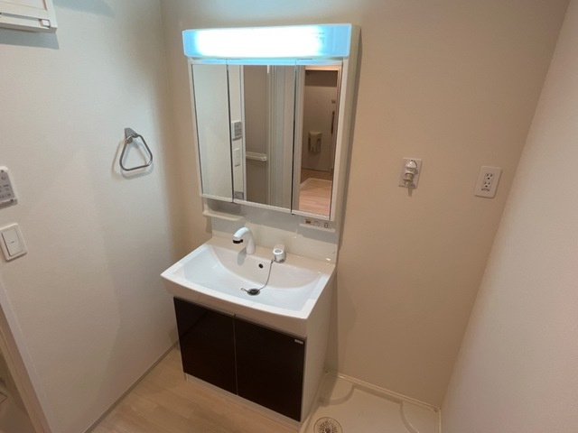 ＬＩＮＥの独立洗面台|洗髪洗面化粧台