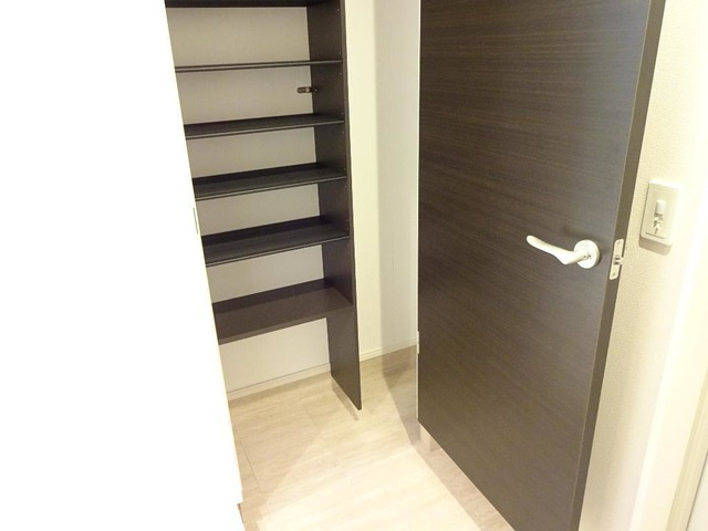 ＬＩＮＥの玄関|下駄箱