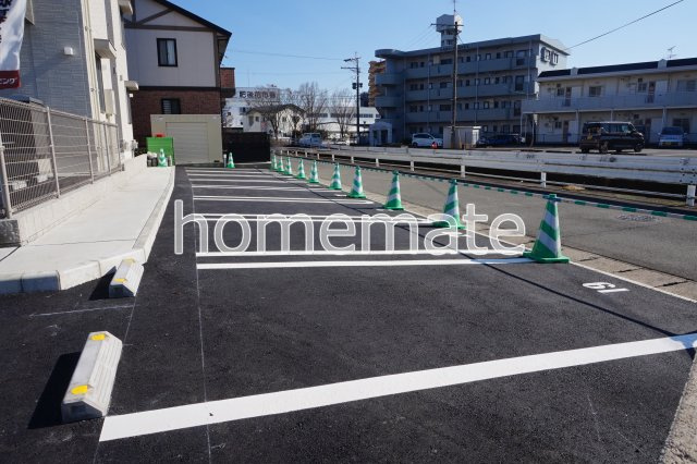 熊本市南区出仲間９丁目のアパートの駐車場