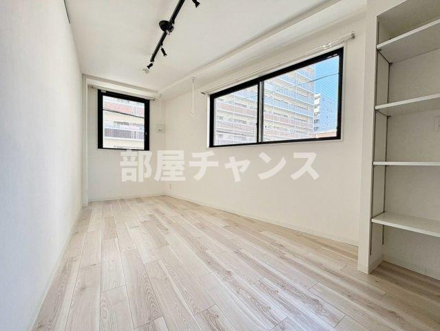WELL COURT CHIYODAの居間・リビング