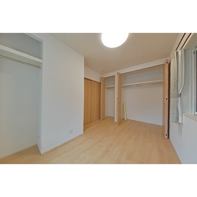 早田本町３丁目貸家の内装|洋室5.5帖