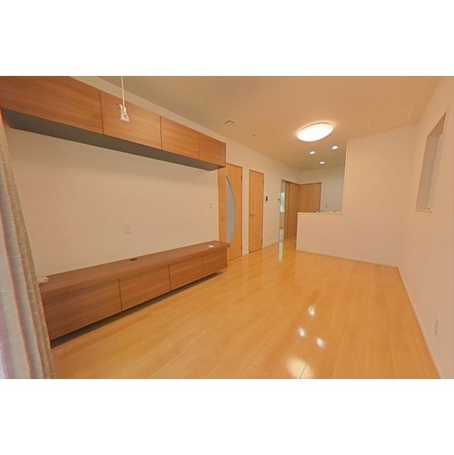 早田本町３丁目貸家の居間・リビング|ＬＤＫ11.2帖