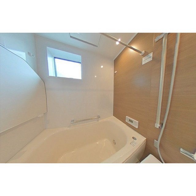 早田本町３丁目貸家の浴室|浴室乾燥機