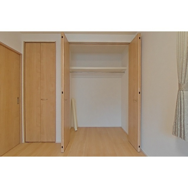 早田本町３丁目貸家の収納