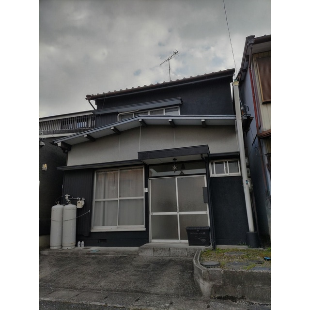 羽島郡岐南町徳田西３丁目の一戸建て