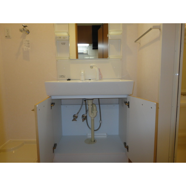 グランディール樫の木の洗面所|洗髪洗面化粧台