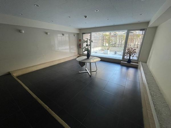 【エントランス】 | シャンボール天満