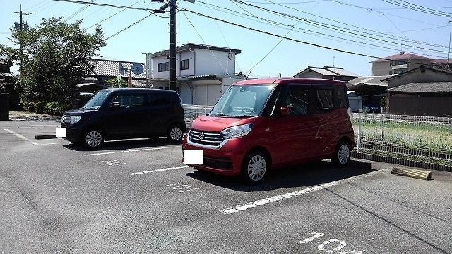 リバーサイドビレジの駐車場