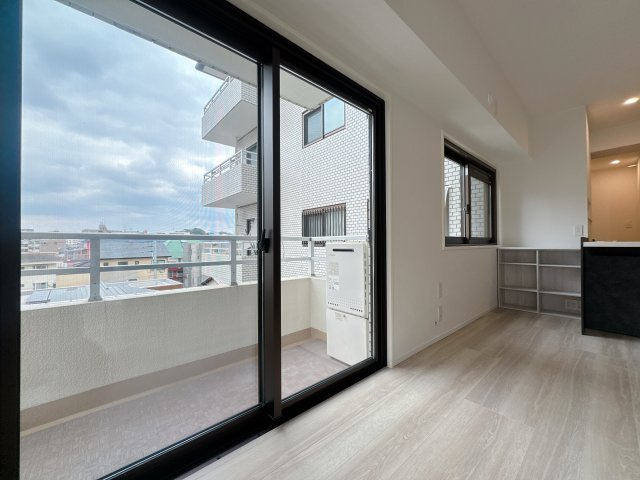 【その他】 | レジデンス高宮☆仲介手数料無料☆ | サッシは大規模修繕で新品の複層ガラスに交換済み♪快適にご入居できます！