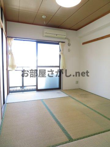 新潮通り一番館の和室|和室ならではの温かな和の空間で寛ぎの時間を過ごせます