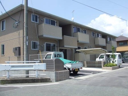 熊本市南区八分字町のアパート