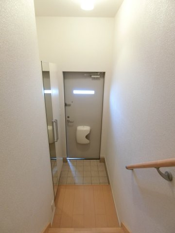 サニー・レジデンスＡの玄関