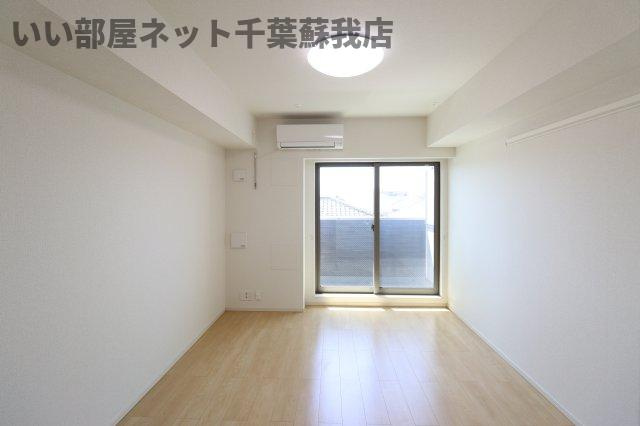 ウッド　プレイスの居間・リビング|こちらのリビングで趣味の時間をお楽しみください