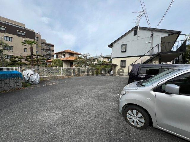 ハイツオリオンの駐車場