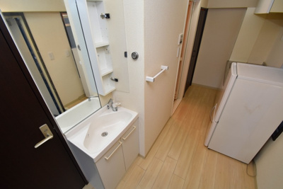 【独立洗面台】 | サカエマンション