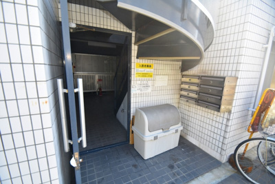 【エントランス】 | サカエマンション