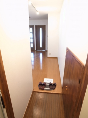 【玄関】 | 宇津木アパート | さぁ、新生活のスタートです！