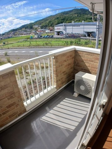 リヴィエ－ルひのかわＤのバルコニー