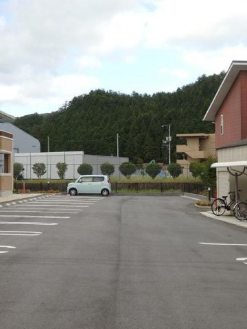 レジェンド　Ⅰの駐車場