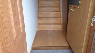 【玄関】 | サンビーチ毛見Ⅰ | きれいな玄関です