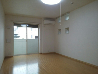 【居間・リビング】 | ジェイド　Ⅲ | ゆったり過ごせるリビングです