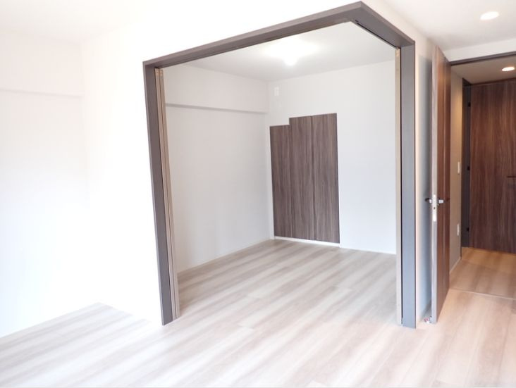 レーベン川口並木VERTEAの洋室